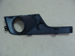 вставка переднего бампера левая под птф Geely Х7 до 2016г  1018013474