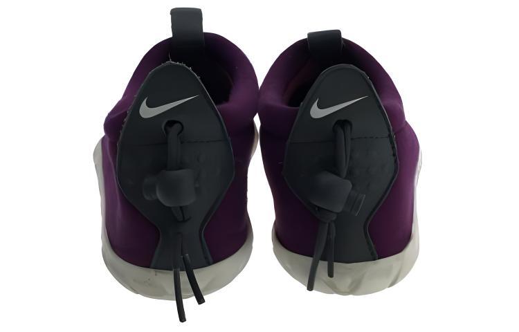Nike Air Moc Tech Fleece Mulberry Hyper Sneakers