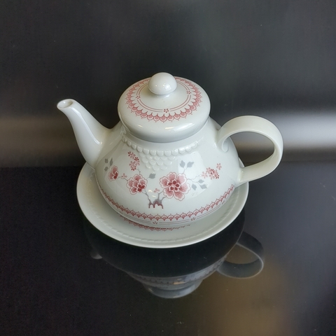 Чайник заварочный с нижним блюдцем фарфоровый Кольдиц, Colditz ГДР/GDR, 450 мл., роспись цветы, винтаж времен СССР 1960-1990 гг