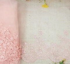 Вышивка на сетке, ш. 36 см, персиково-розовый