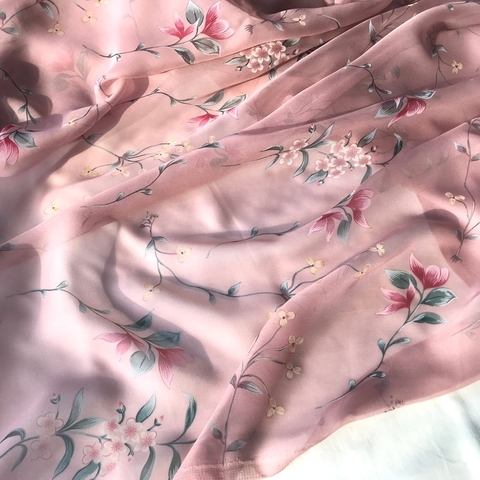 Ткань шифон шелковый розовый с  цветами 1151