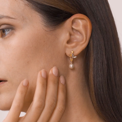 sergi-pchely-iz-zolota-585-proby-s-podveskami-iz-zhemchuga-i-citrinami