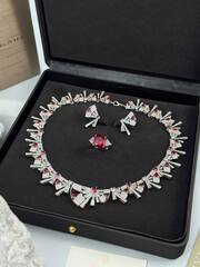 54125-komplekt-ukrashenij-kole-sergi-v-stile-bvlgary