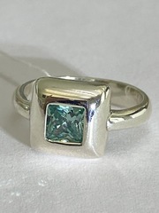 Кубик (кольцо из серебра)