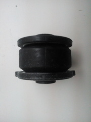 САЙЛЕНТБЛОК РЫЧАГА ЗАДНЕГО ПРОДОЛЬНОГО TUCSON JM, SPORTAGE KM ПЕРЕДНИЙ HS TECH, CAR-DEX (РЕЗИНОВЫЙ)