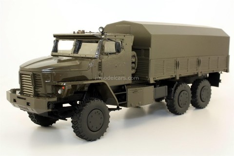 Ural-63704-0010 Tornado-U armored army truck handmade 1:43
