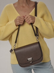 Сумка кожаная Azaro 30741 коричневый торф