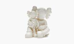 Holiday Changbai Mountain Vinyl Figure "Snowy White"