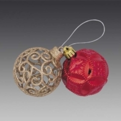 Гроздь из 2-х шаров: золотой филигранный и красный