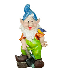 Гном остроухий с топором (полистоун)