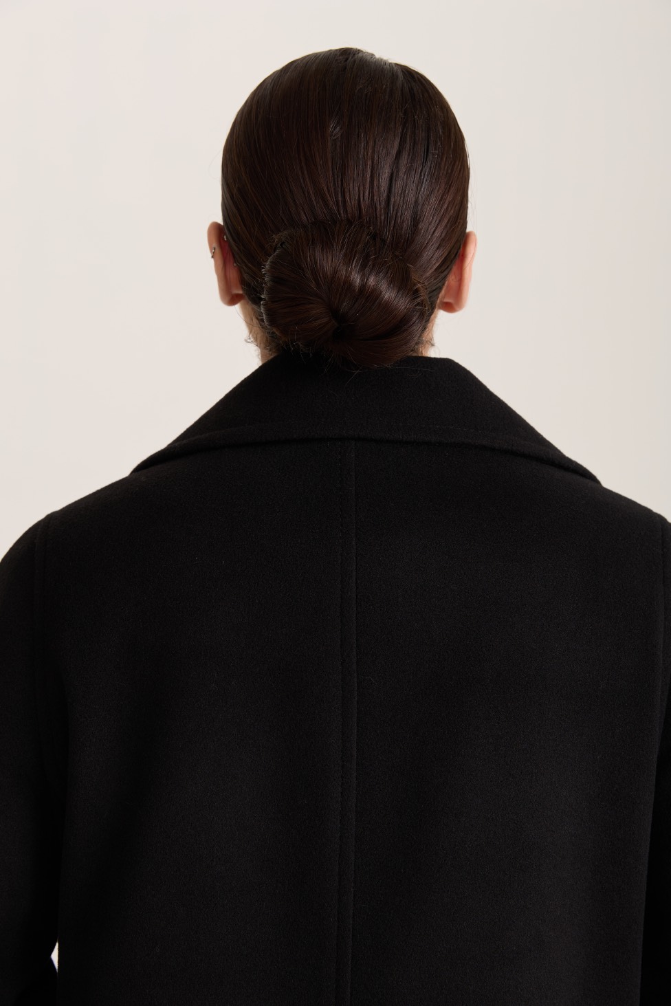 Пальто двубортное с отстрочкой, черный