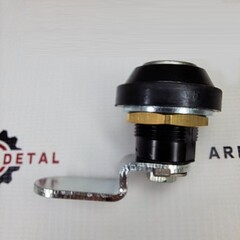 Замок решетки радиатора (изогнутый) | 333/C3140 | Spare Parts