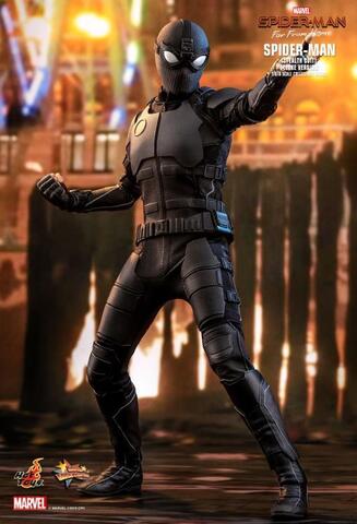 Фигурка Человек паук масштаб 1/6 Человек-паук Вдали от дома Hot Toys Deluxe Version