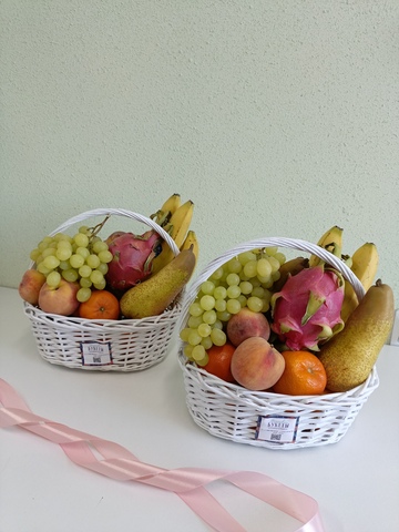 Фруктовая корзина с питахайей