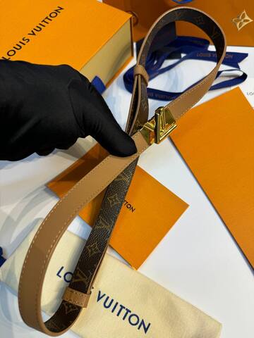 Ремень Louis Vuitton GO-14 кремовый