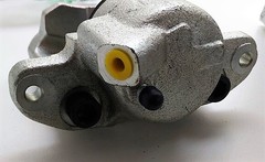 СУППОРТ ПЕРЕДНИЙ ЛЕВЫЙ LOGAN, SANDERO, LARGUS (НЕВЕНТ ДИСК) GROG