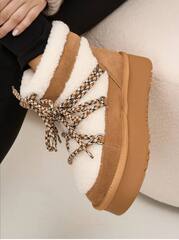 Угги со шнуровкой