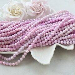 Бусины стеклянные нежно-розовые круглые 6 мм, К081