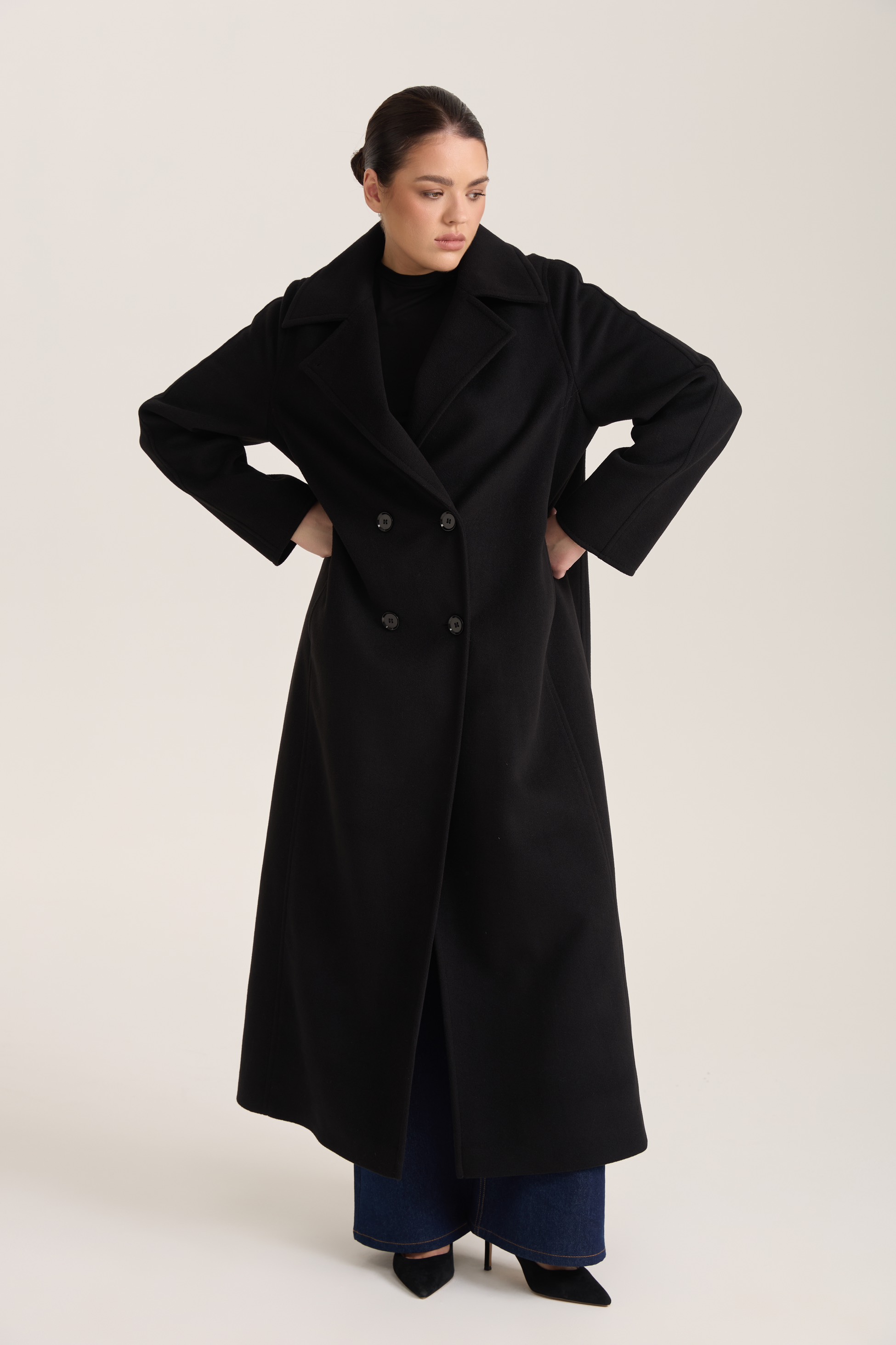 Пальто двубортное с отстрочкой, черный