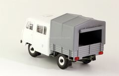 UAZ-39094 Farmer pickup tarpaulin Agat Mossar Tantal 1:43