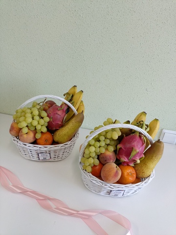 Фруктовая корзина с питахайей