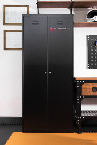 Универсальный металлический шкаф черный (высота 1860мм, ширина 600мм, глубина 500мм)