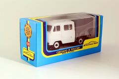 UAZ-39094 Farmer pickup tarpaulin Agat Mossar Tantal 1:43