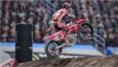 Monster Energy Supercross - The Official Videogame 4 (диск для PS4, полностью на английском языке)