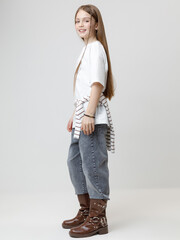 фуфайка  для девочки  КР 302819/сахар к633