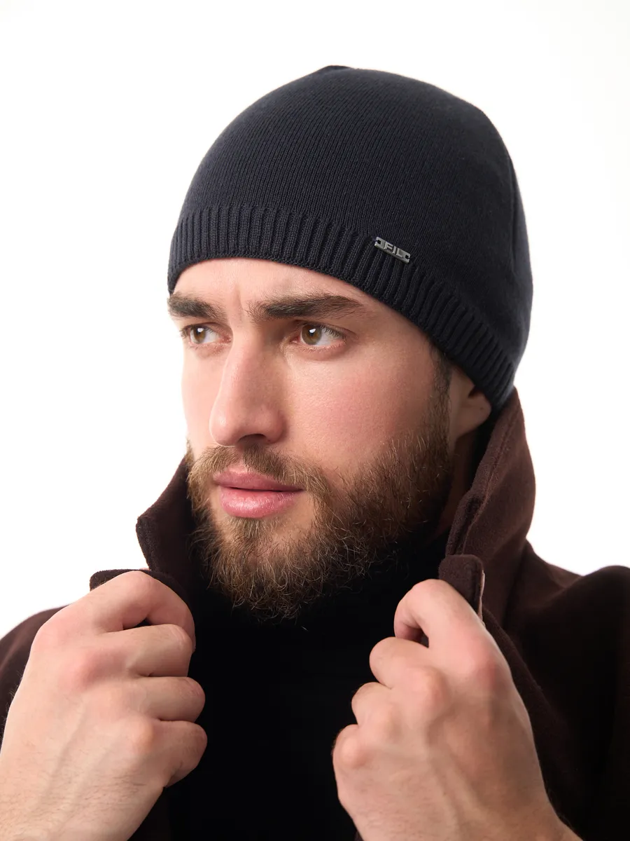 Шапка зимняя на флисе вязаная осень