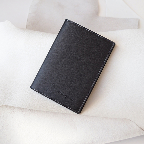 Обложка для паспорта из натуральной кожи теленка, черного цвета