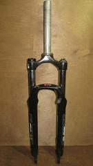 Вилка  велосипедная 27,5" 100мм RST GILA