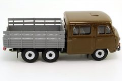 UAZ-39094 Farmer long wheelbase 3-axle (metal cabin) Agat Mossar Tantal 1:43