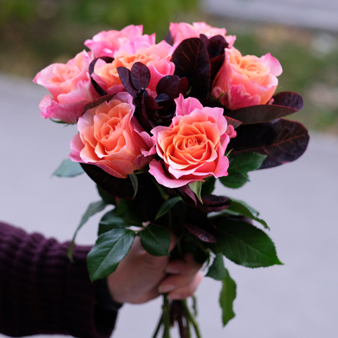 Букет-комплимент с экспериментальными розами 40см