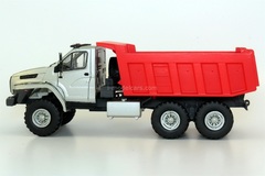 Ural-Next 55571-5121-72 6x6 handmade 1:43