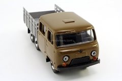 UAZ-39094 Farmer long wheelbase 3-axle (metal cabin) Agat Mossar Tantal 1:43