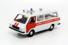 RAF-22031 (2203) Latvia Ambulance 1:43 Agat Mossar Tantal