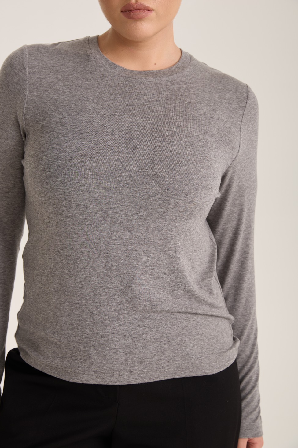 Лонгслив с шерстью мериноса, светло-серый
