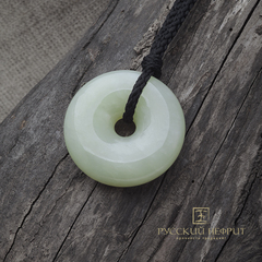 Диск Би большой. Буромский нефрит.