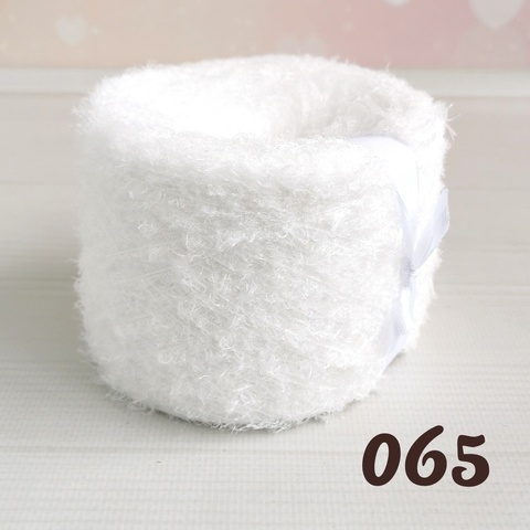 Вискозная травка 800м/100г, 065 Белый