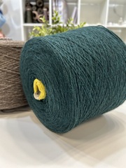 Як 50% с мериносом 50% YAK BABY BROWN 550 изумрудный