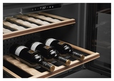 Винный шкаф SMEG CVI121B3 черное стекло Deep Black