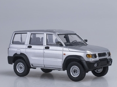 UAZ-3162 Simbir silver 1:43 AutoHistory