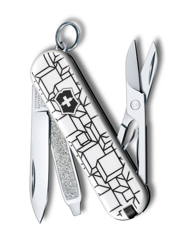 Нож-брелок Victorinox Classic LE 2021 