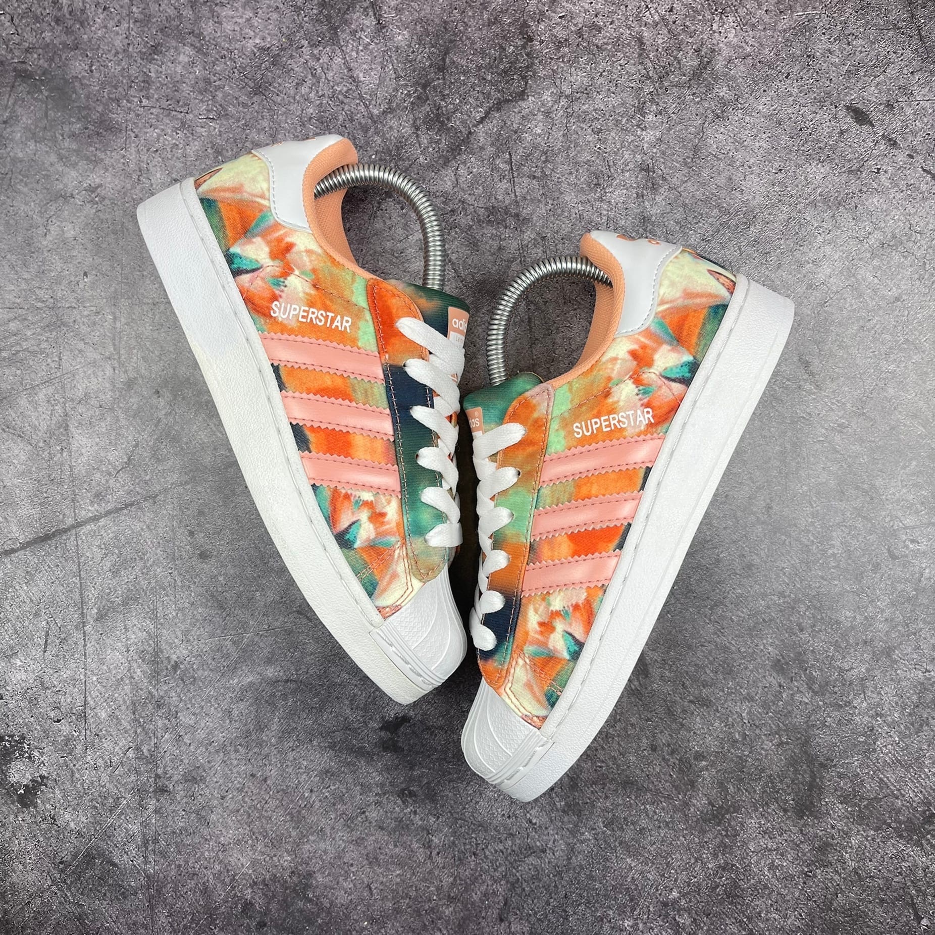 Adidas Superstar Floral 2 499 NUMBERS