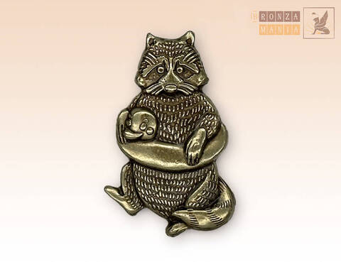 значок Енот