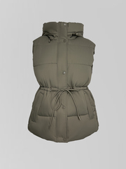 Жилетка YLL A1915 однотонная с капюшоном и утягивающим поясом на талии