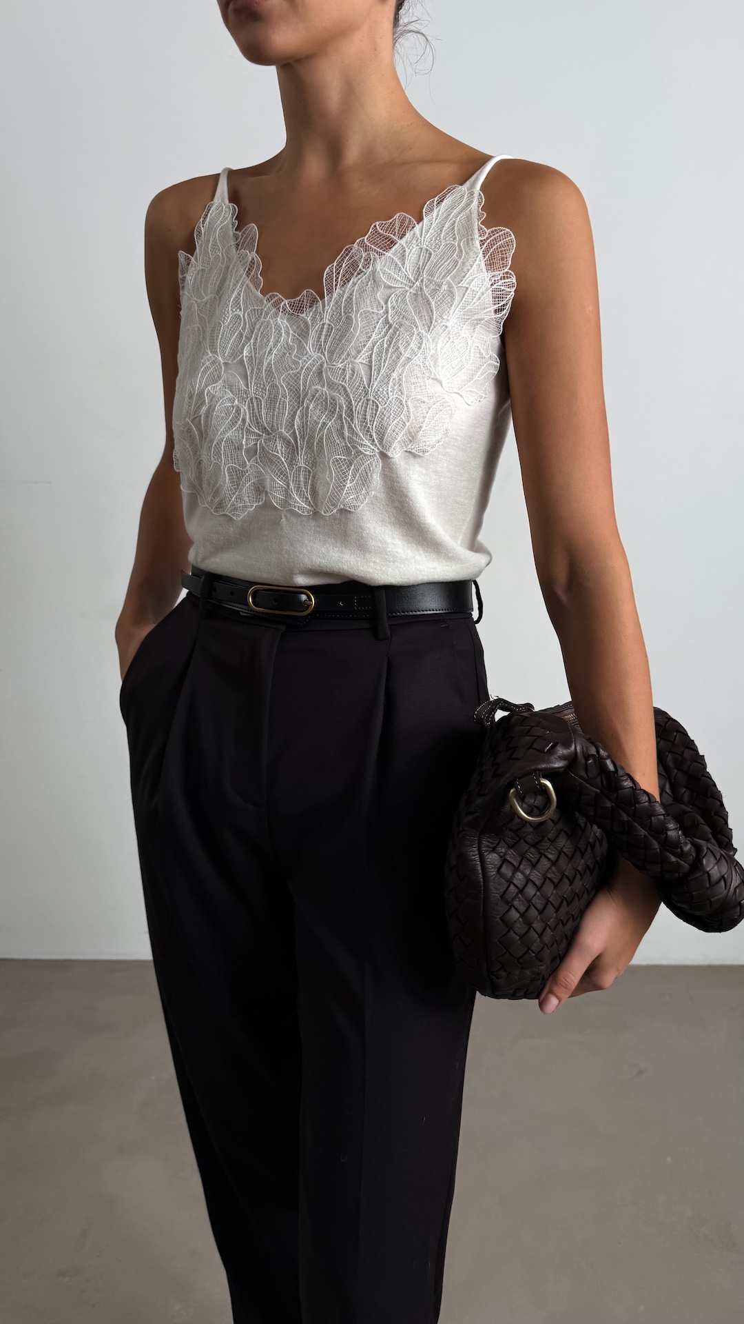 Топ из тонкой шерсти с аппликацией ручной работы