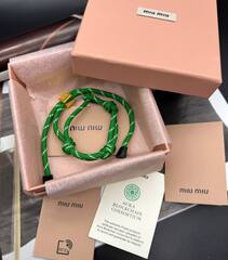 podarochnaya-korobka-futlyar-miu-miu