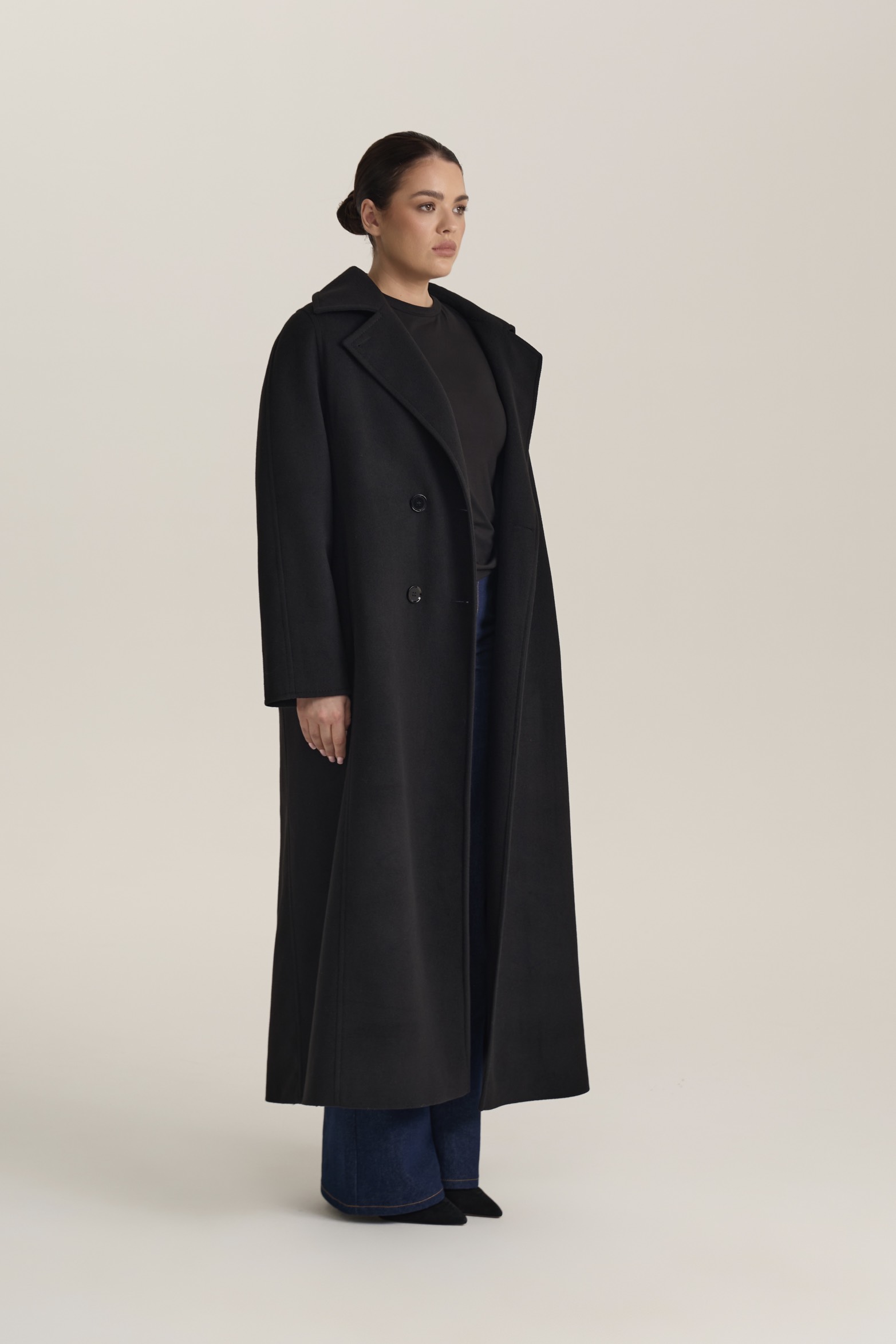 Пальто двубортное с отстрочкой, черный